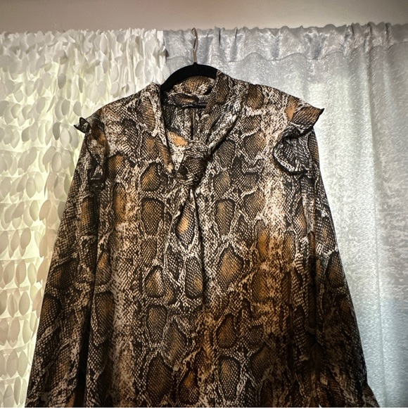 Zara Snake skin print blouse - Picture 2 of 11
